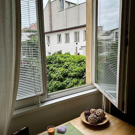 Downtown Apartments Kozatska Praga Exterior foto