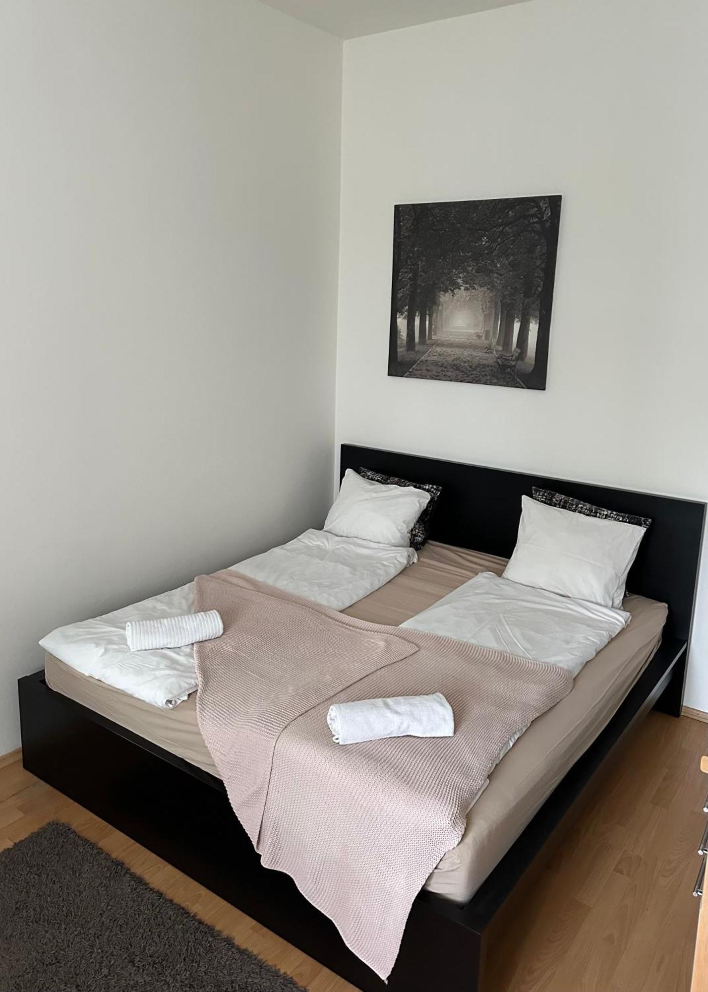 Downtown Apartments Kozatska Praga Exterior foto