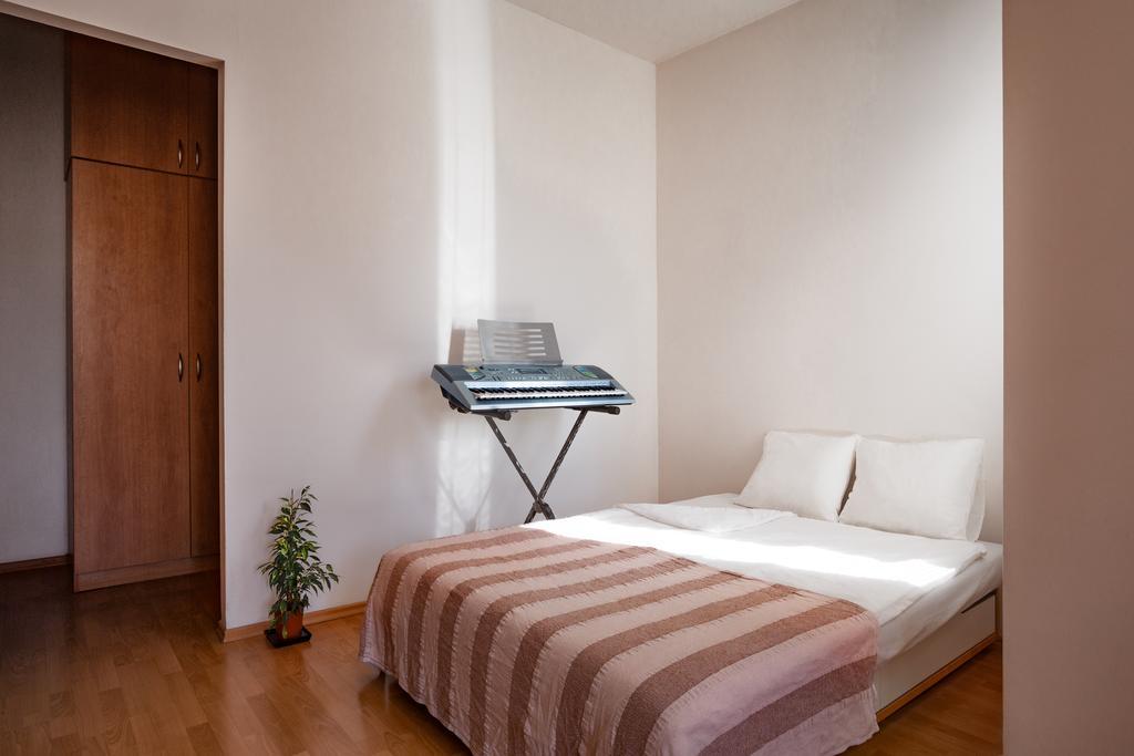 Downtown Apartments Kozatska Praga Exterior foto