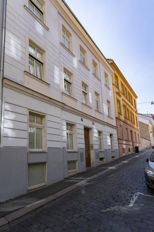 Downtown Apartments Kozatska Praga Exterior foto
