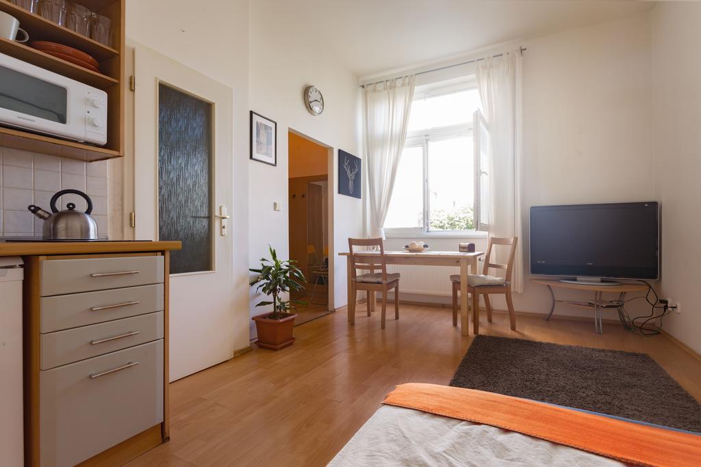 Downtown Apartments Kozatska Praga Exterior foto
